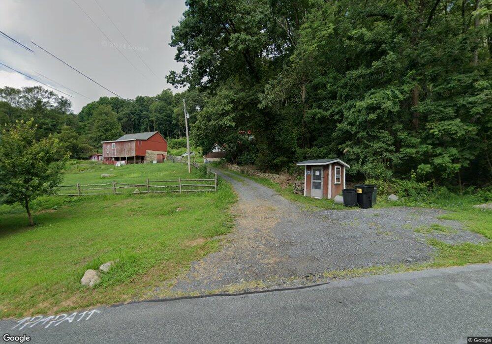 513 Landis Store Rd, Boyertown, PA 19512 - photo 1