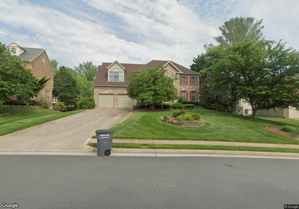 12602 Blythewood Dr, Fairfax, VA 22030 - photo 1