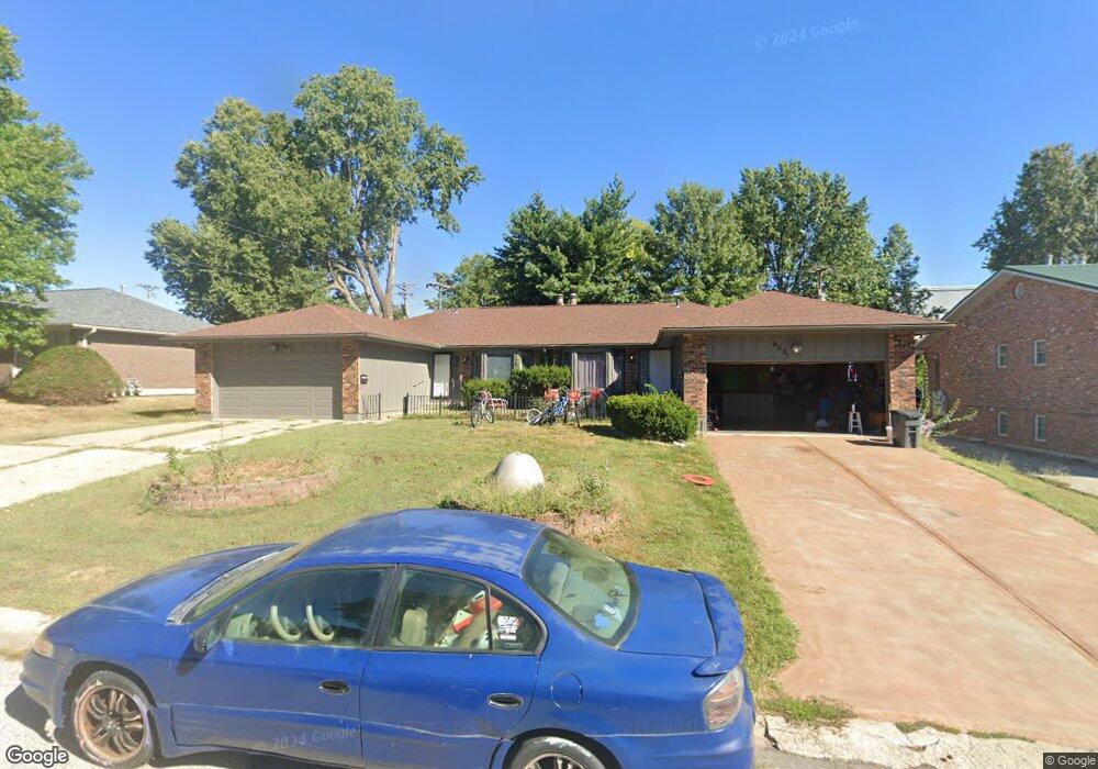 903 NW Mock Ave unit A, Blue Springs, MO 64015 - photo 1