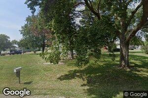 811 N Cherry St, Red Cloud, NE 68970