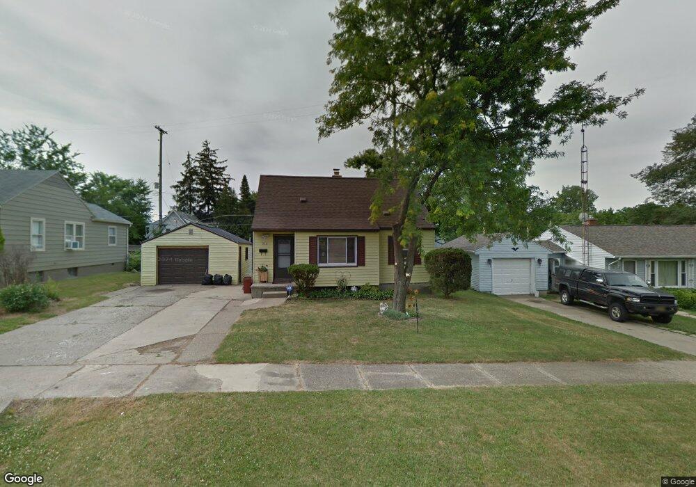 318 Buckingham Ave, Flint, MI 48507 - photo 1