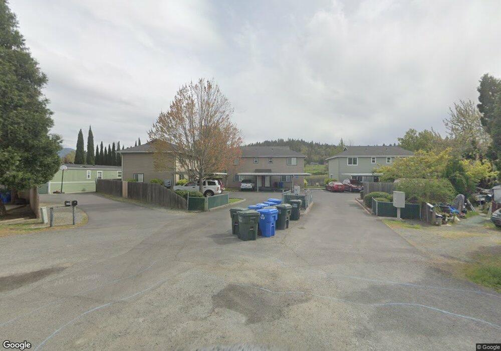 327 Pardee Ln, Grants Pass, OR 97527 - photo 1