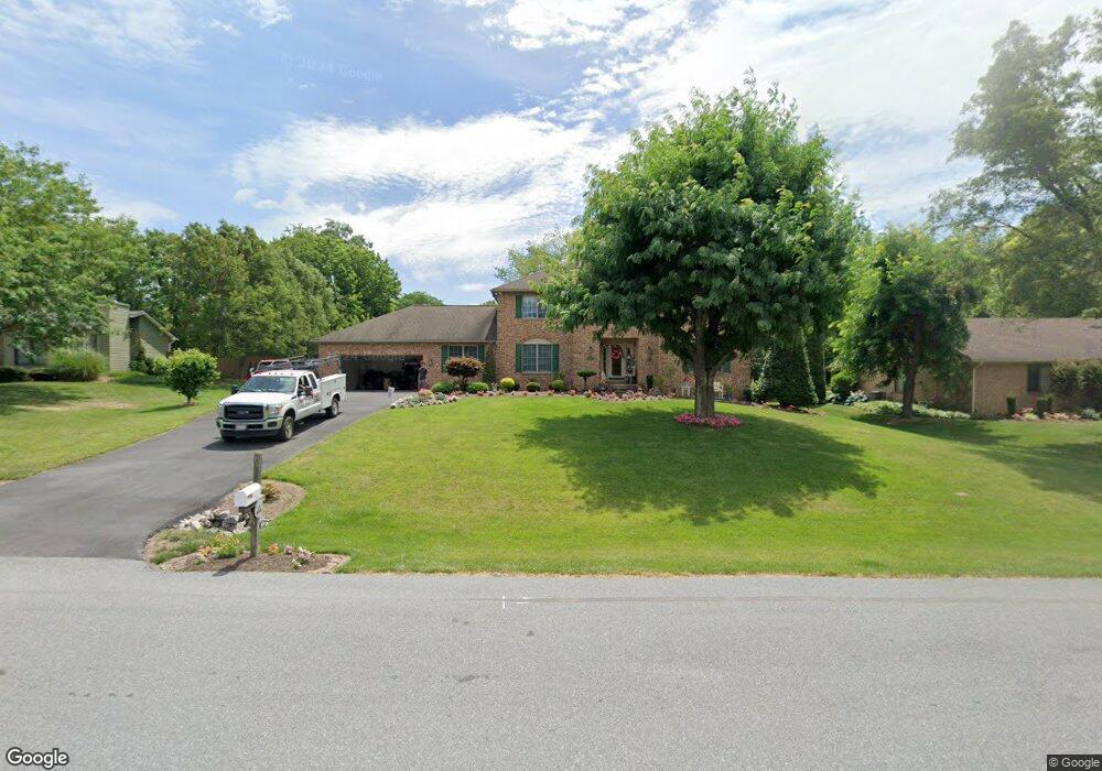 11117 Parkwood Dr, Hagerstown, MD 21742 - photo 1