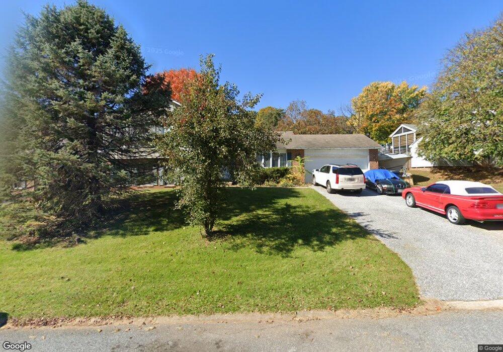 6168 Frontier Rd, Sykesville, MD 21784 - photo 1