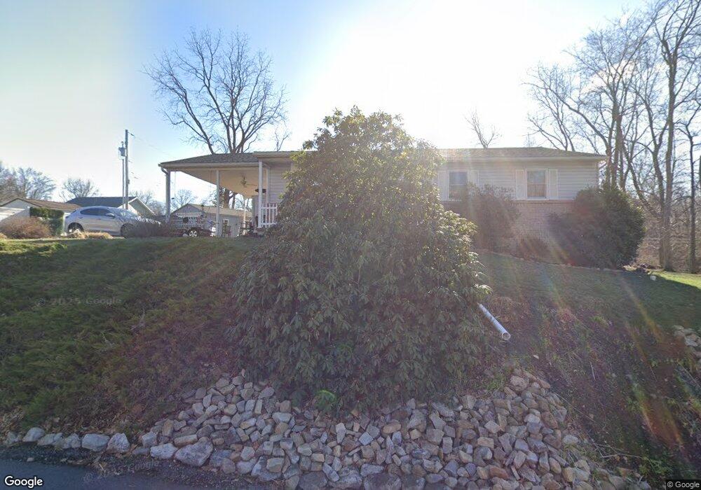 1 Elkton St, Reading, PA 19605 - photo 1