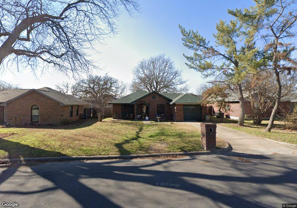 212 Cherry St, Weatherford, TX 76086 - photo 1
