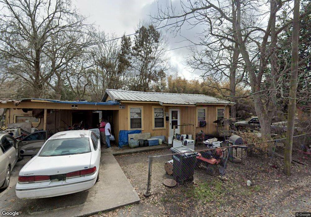 515 Cherokee St, New Iberia, LA 70560 - photo 1