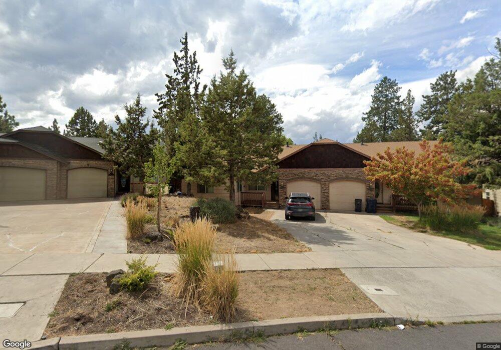 1021 SW Crosscut Ct, Bend, OR 97702 - photo 1