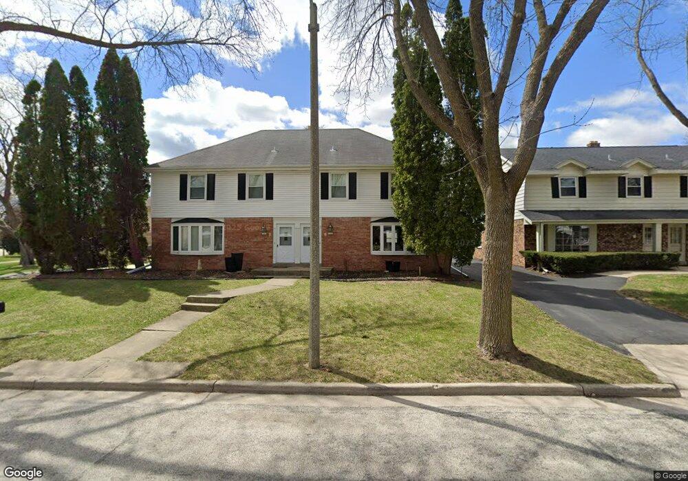 1107 N 118th St, Wauwatosa, WI 53226 - photo 1