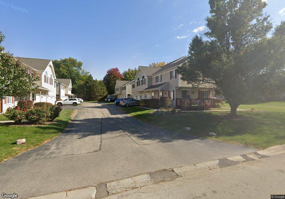 256 Village Creek Dr unit 6D, Lake In the Hills, IL 60156 - photo 1