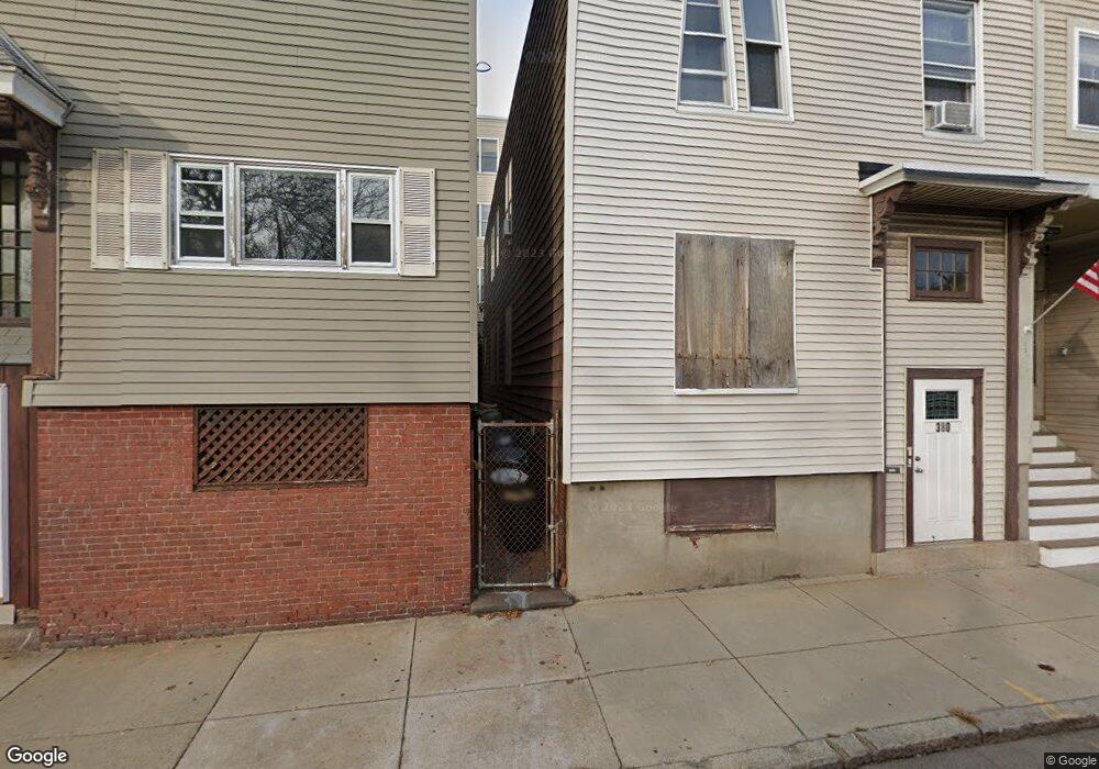 380 1/2 E 8th St, South Boston, MA 02127 - photo 1