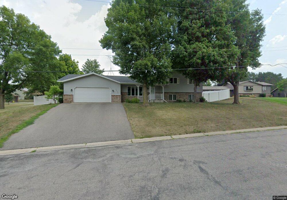 1950 E Highview Dr, Sauk Rapids, MN 56379 - photo 1