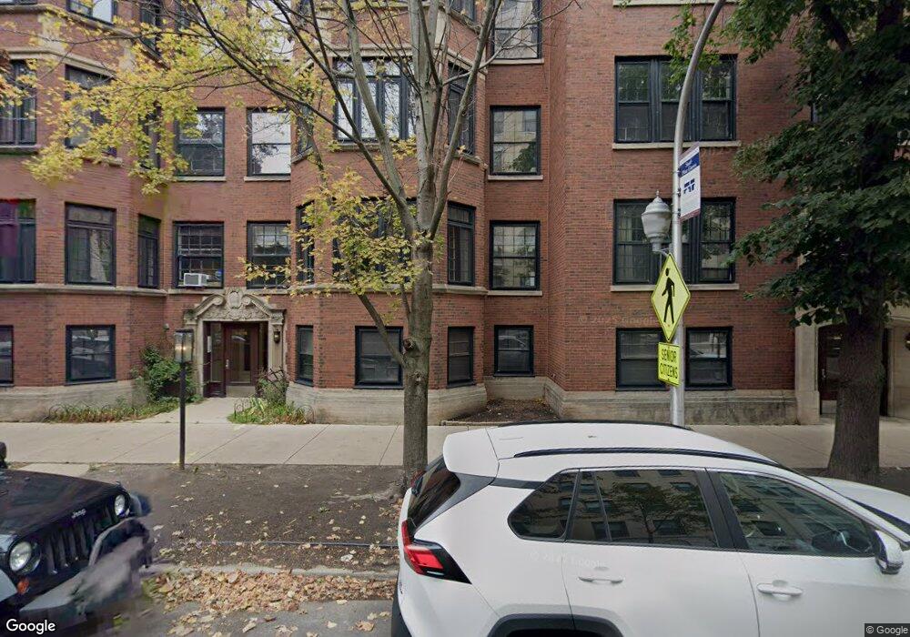 2914 N Pine Grove Ave unit 2914, Chicago, IL 60657 - photo 1