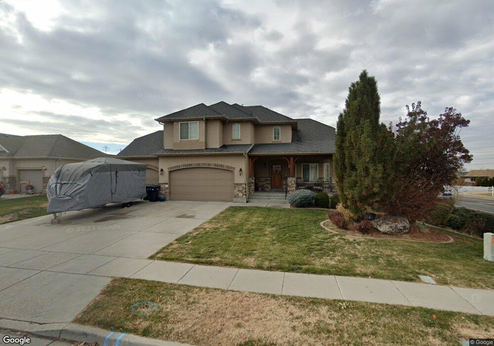 5611 S 3100 W, Roy, UT 84067 - photo 1