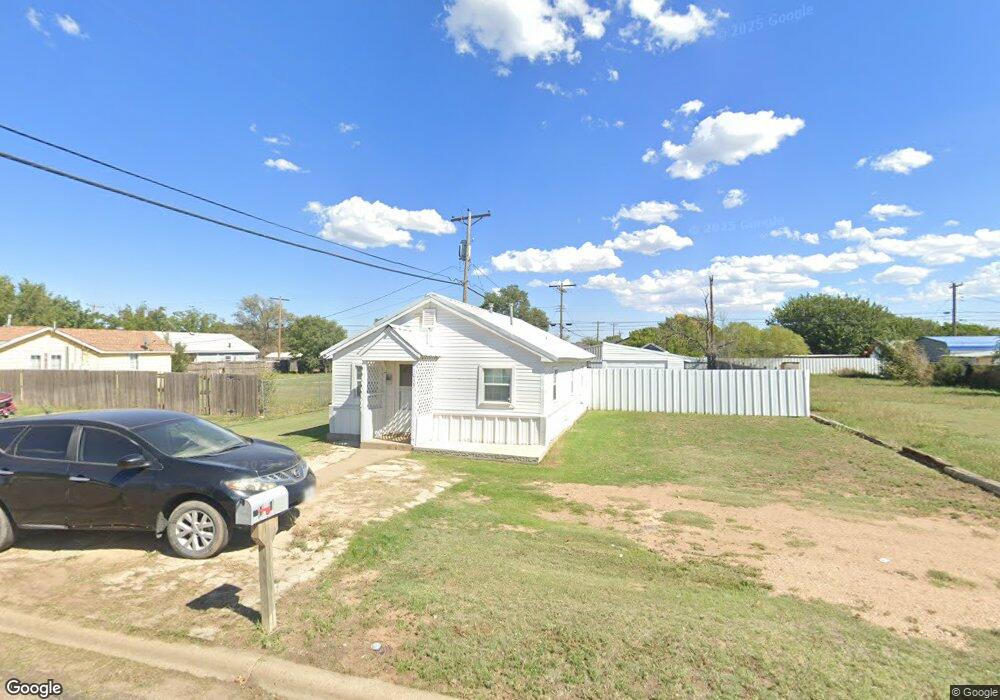 1013 Zauk Ave, Dumas, TX 79029 - photo 1