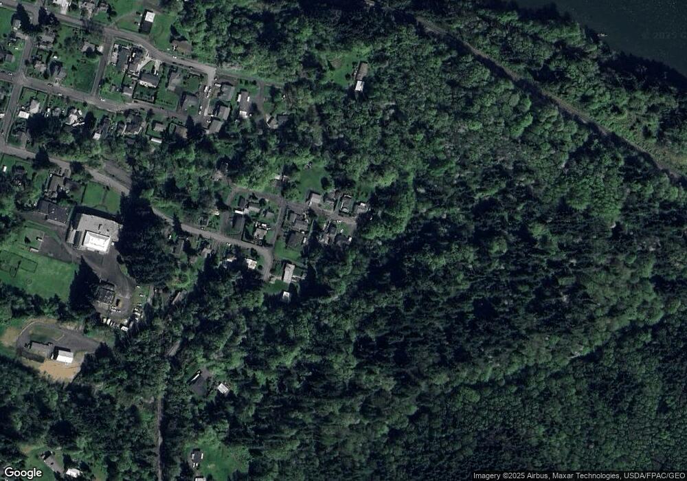 1020 E E St, Rainier, OR 97048 - photo 1