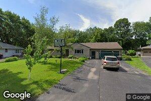 237 W Skyline Ct, Mankato, MN 56001