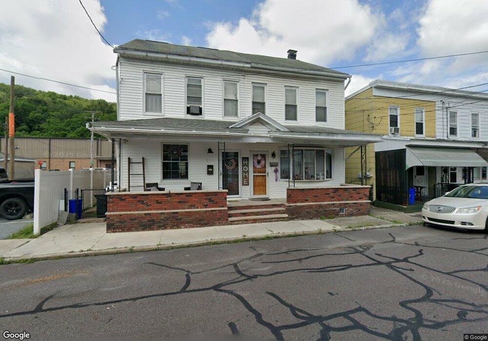 232 S 3rd St, Saint Clair, PA 17970 - photo 1