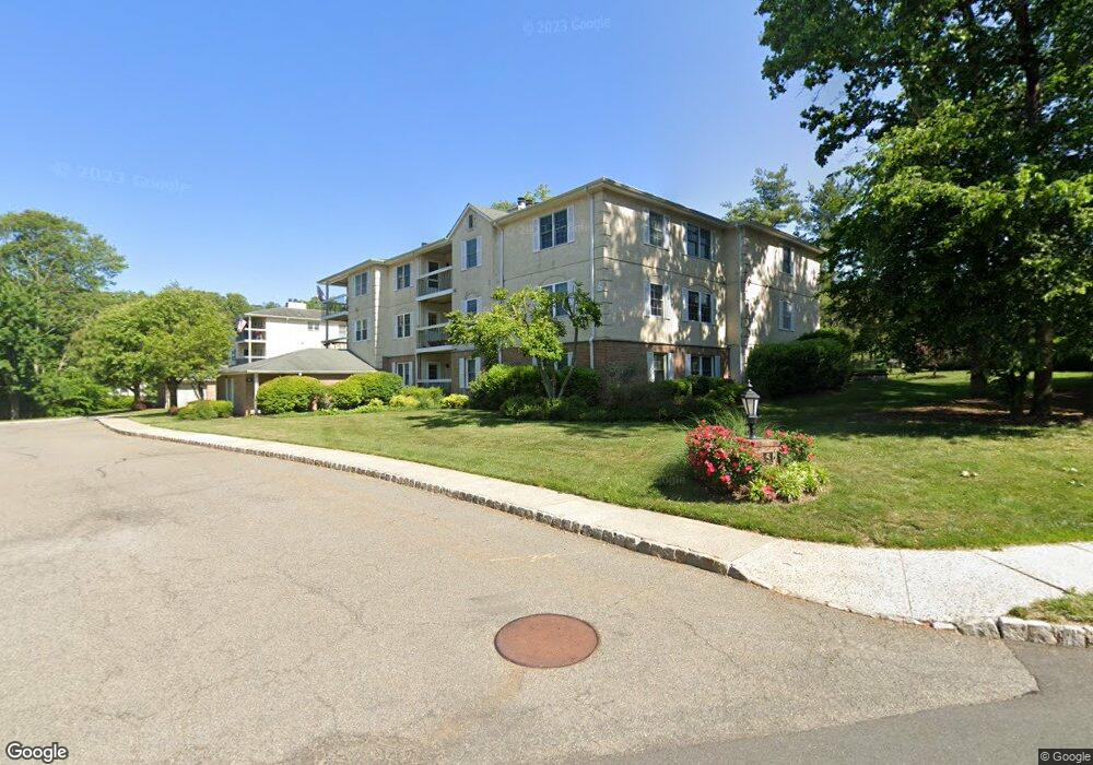 5 Heritage Dr unit G, Chatham, NJ 07928 - photo 1