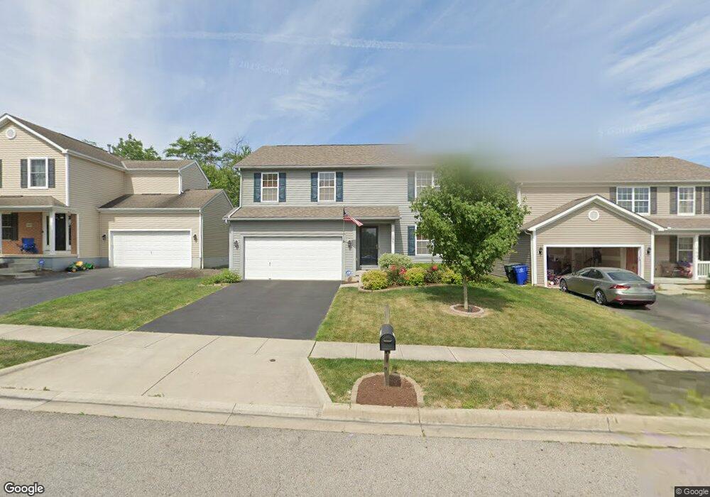 1077 Georgesville Green Dr, Columbus, OH 43228 - photo 1