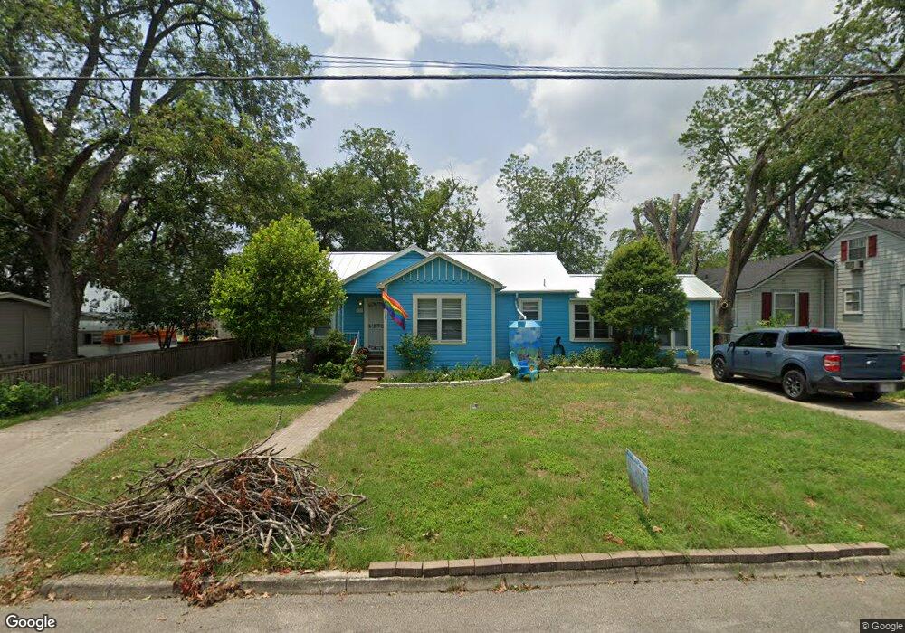 113 N Johnson Ave, San Marcos, TX 78666 - photo 1
