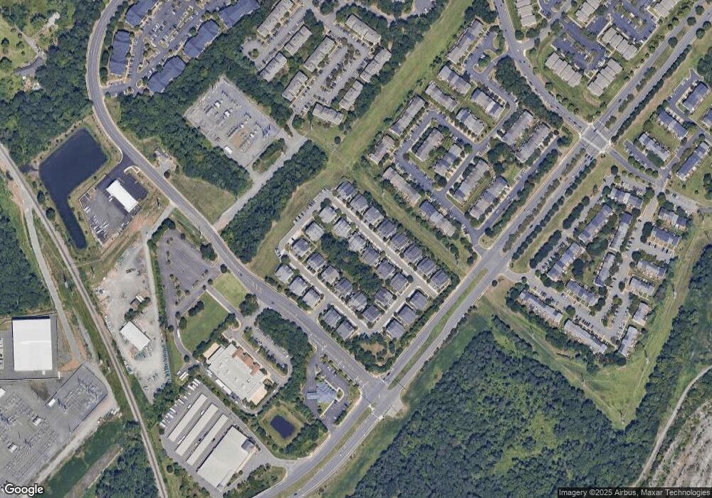 11213 Wortham Crest Cir, Manassas, VA 20109 - photo 1