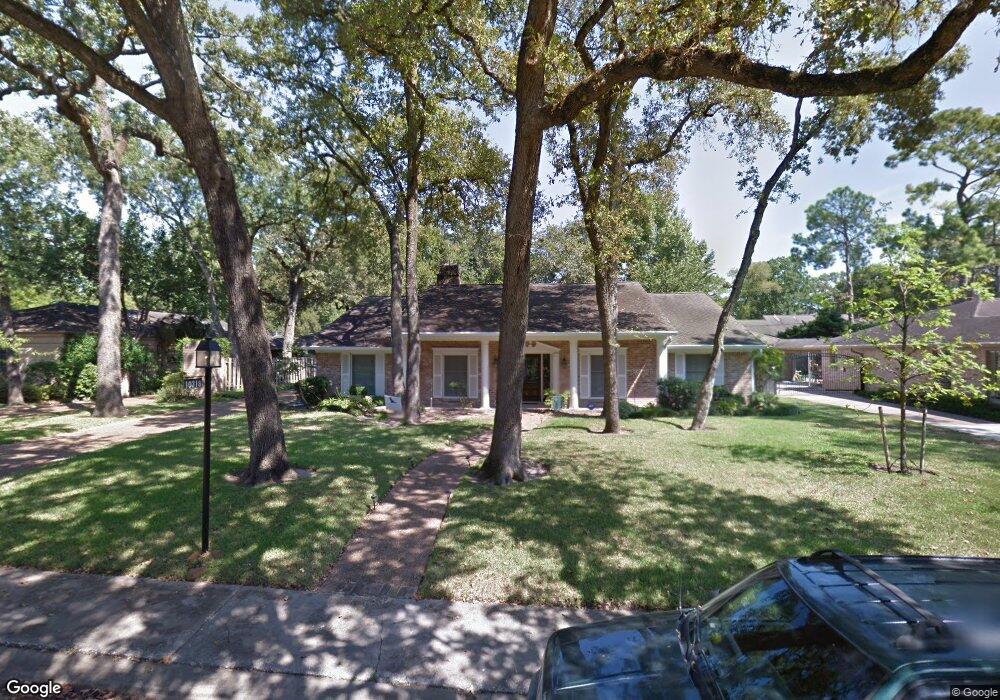 10318 Green Tree Rd, Houston, TX 77042 - photo 1