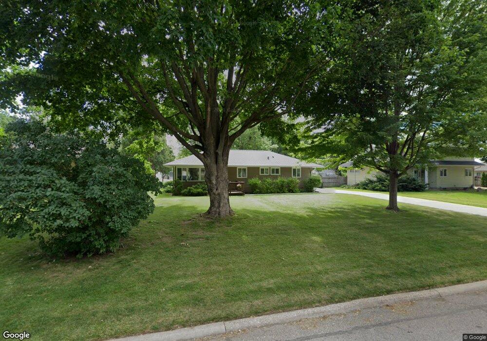 4310 Clearview Dr, Cedar Falls, IA 50613 - photo 1