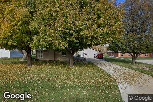 303 Railroad St, Hull, IA 51239