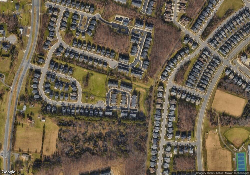 25288 Gothic Square, Chantilly, VA 20152 - photo 1