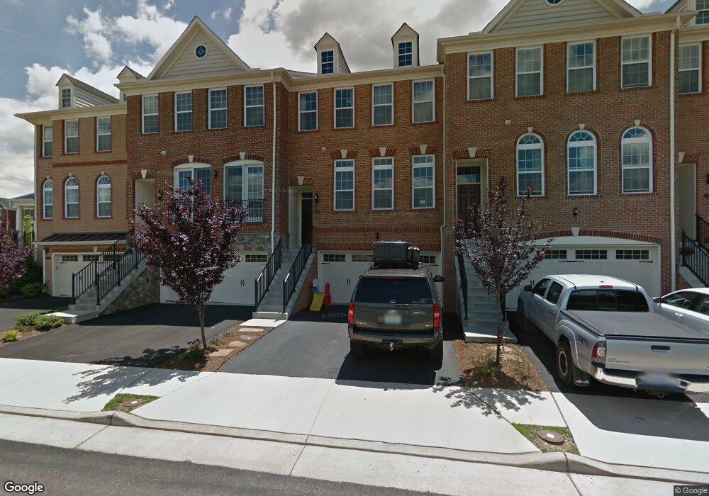 305 Dublin Square, Purcellville, VA 20132 - photo 1