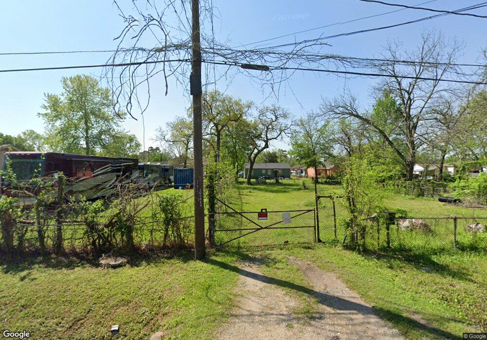 6910 Carothers St, Houston, TX 77028 - photo 1