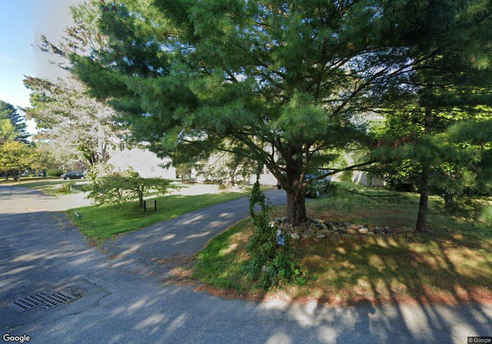 23 Carriage Ln, Amherst, MA 01002 - photo 1