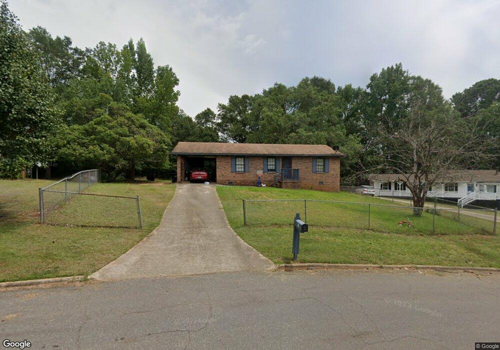 141 Bradley Cir unit 12, Barnesville, GA 30204 - photo 1