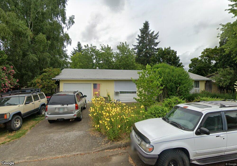 272 W 13th St, Lafayette, OR 97127 - photo 1