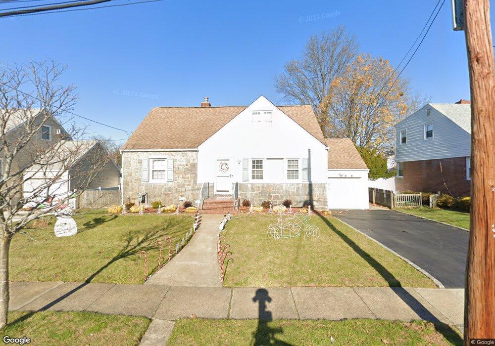 11 Watts Place, Valley Stream, NY 11581 - photo 1