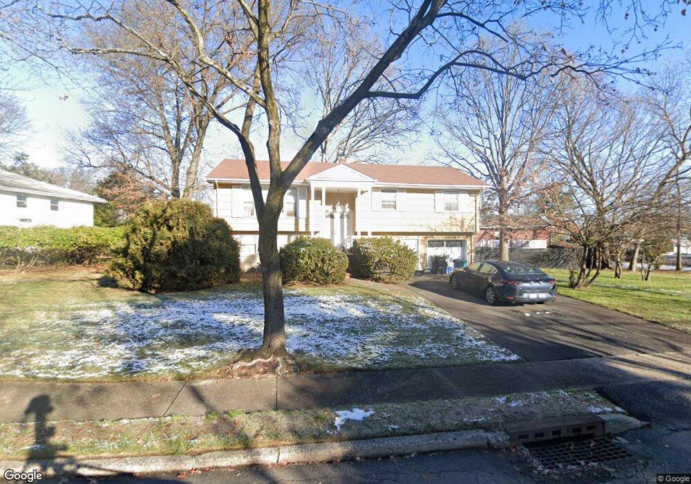 259 Virginia Ct, Paramus, NJ 07652 - photo 1