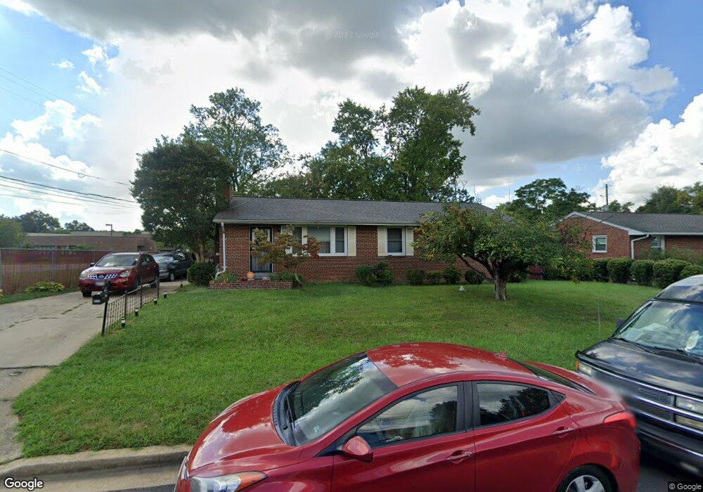 2203 Scott Key Dr, District Heights, MD 20747 - photo 1