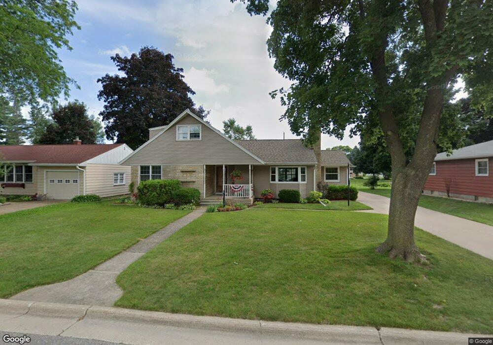 619 N 3rd St, La Crescent, MN 55947 - photo 1