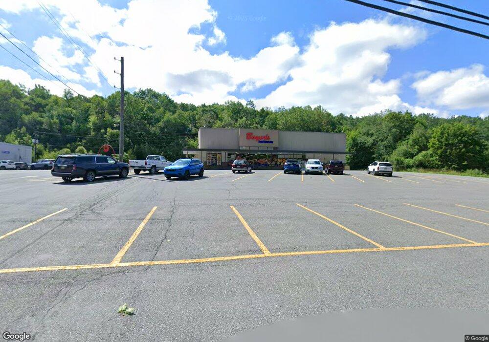 500 W Bertsch St, Lansford, PA 18232 - photo 1