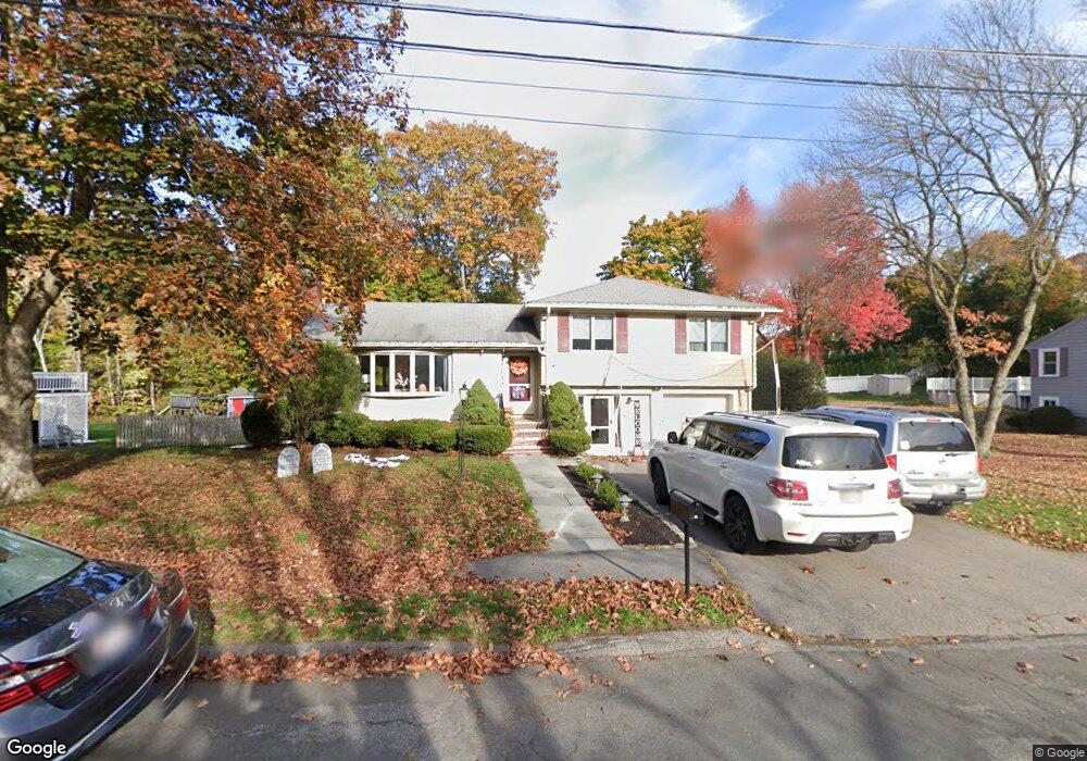 11 Meadow View Rd, Wakefield, MA 01880 - photo 1