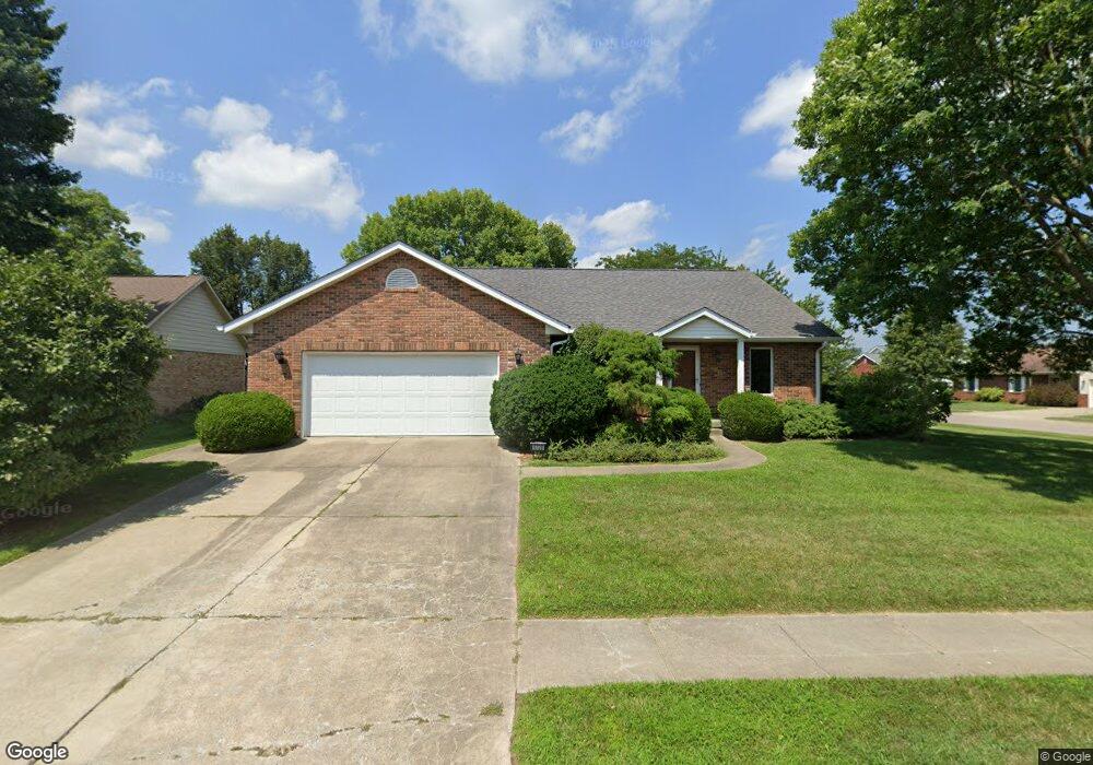 4728 Gray Fox Ct, Columbus, IN 47203 - photo 1