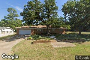 705 Brown Ave, Comanche, OK 73529