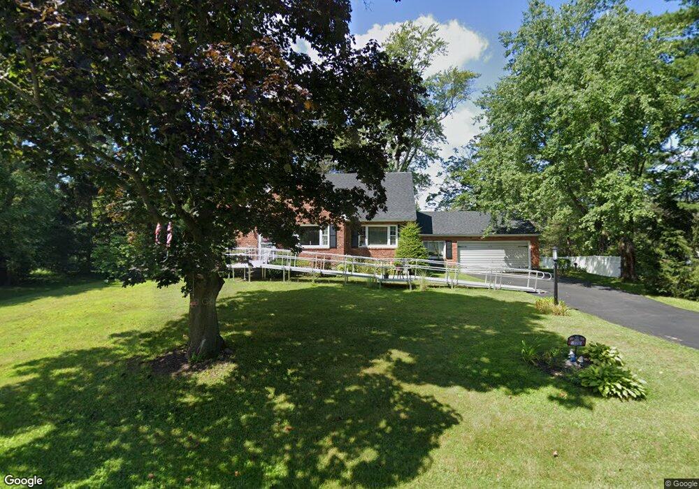 575 St Davids Ln, Schenectady, NY 12309 - photo 1