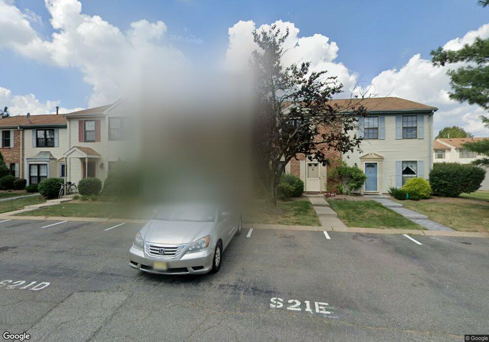 216 Hampshire Ct unit 21D, Piscataway, NJ 08854 - photo 1