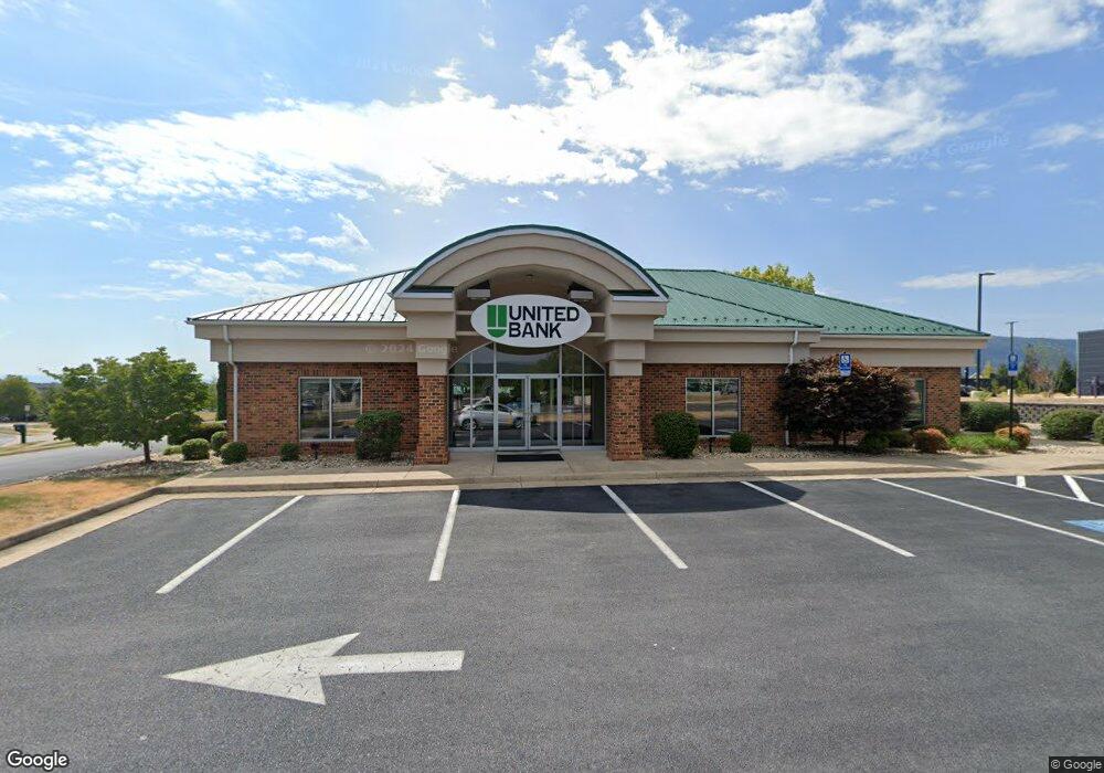 120 Oxbow Dr, Strasburg, VA 22657 - photo 1