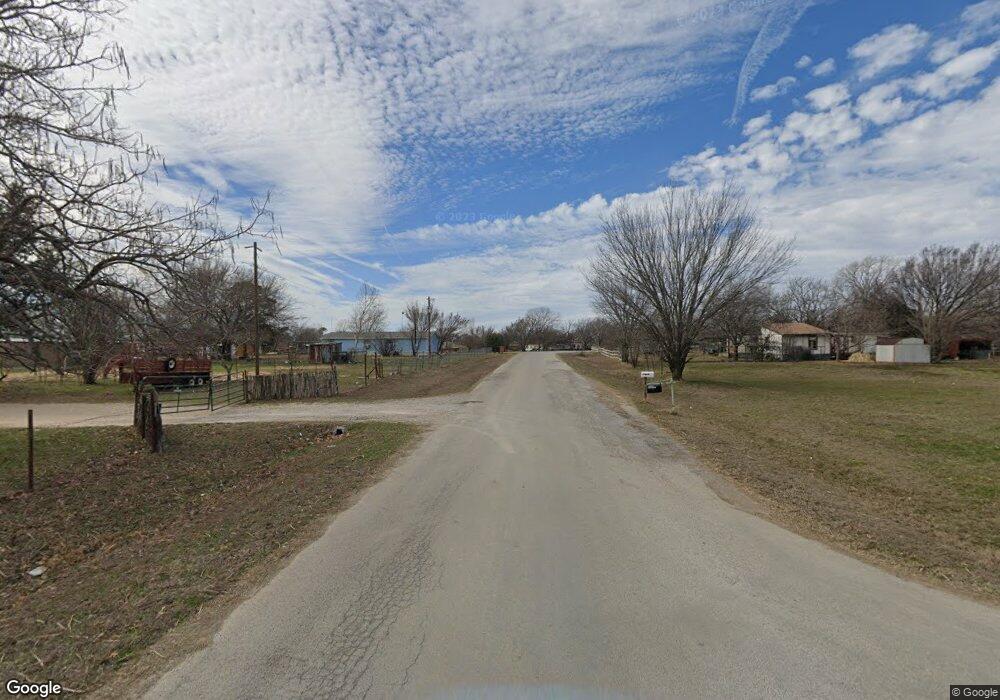 000 Willow Cir, Springtown, TX 76082 - photo 1