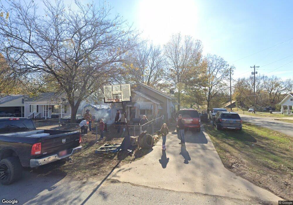 311 State St, Henryetta, OK 74437 - photo 1