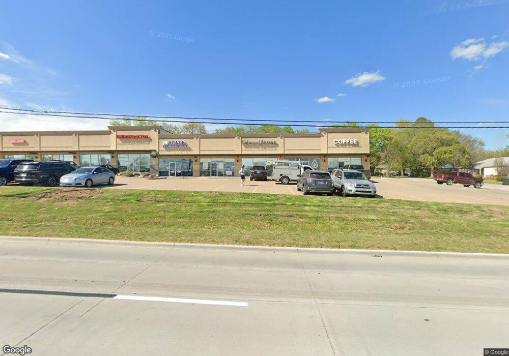 910 E Will Rogers Blvd, Claremore, OK 74017 - photo 1