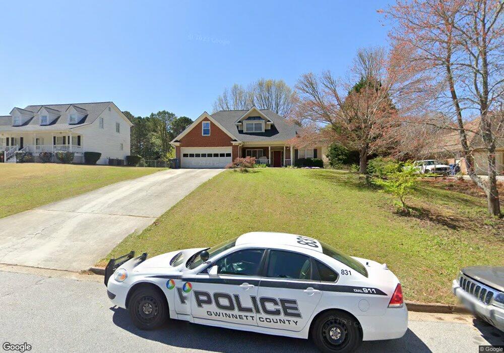 2051 Lakewood Cir, Grayson, GA 30017 - photo 1